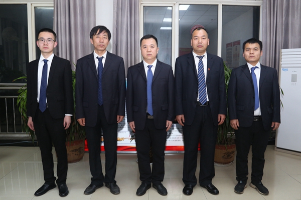 1652164467151976.jpg 大梵宇矿综掘一队.jpg