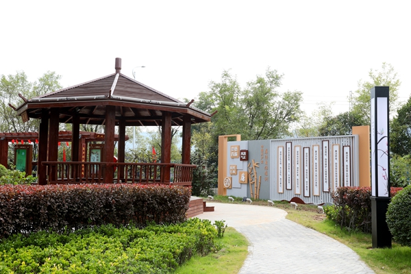 1665626659330892.jpg 0A8A0026.JPG