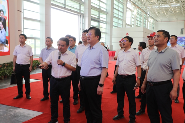 1693796957110239.jpg 旅行展厅_副本.jpg