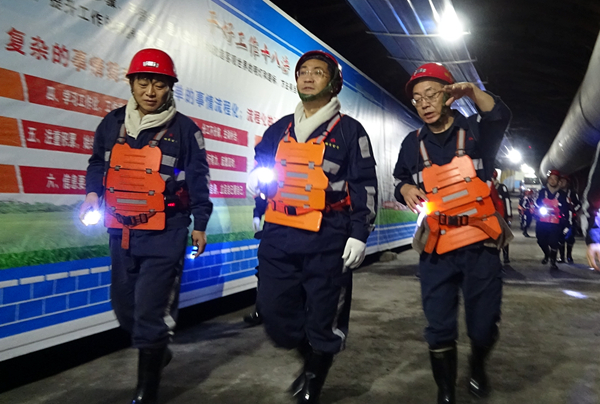 1695952118116745.jpg 5.jpg