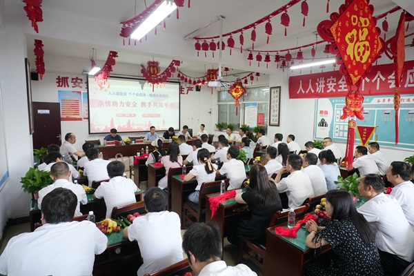 DSC07028_.jpg