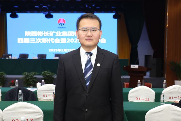 杨向阳_副本.jpg