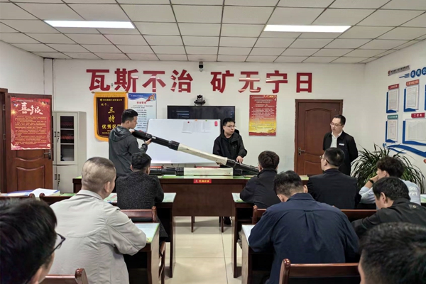 2 ʵ����ѵ_����.jpg