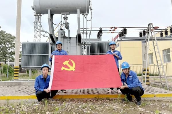 1780041656124694.jpg 1.党员先锋(1).jpg