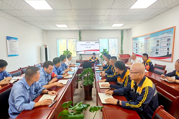 1788422146123340.jpg 座谈交流培训_副本.jpg