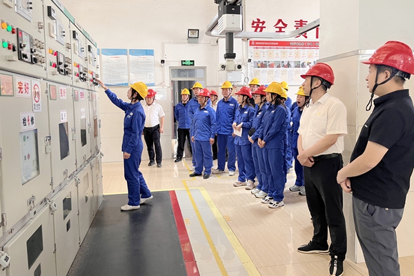 1789001732989693.jpg 2.班组学习_副本.jpg